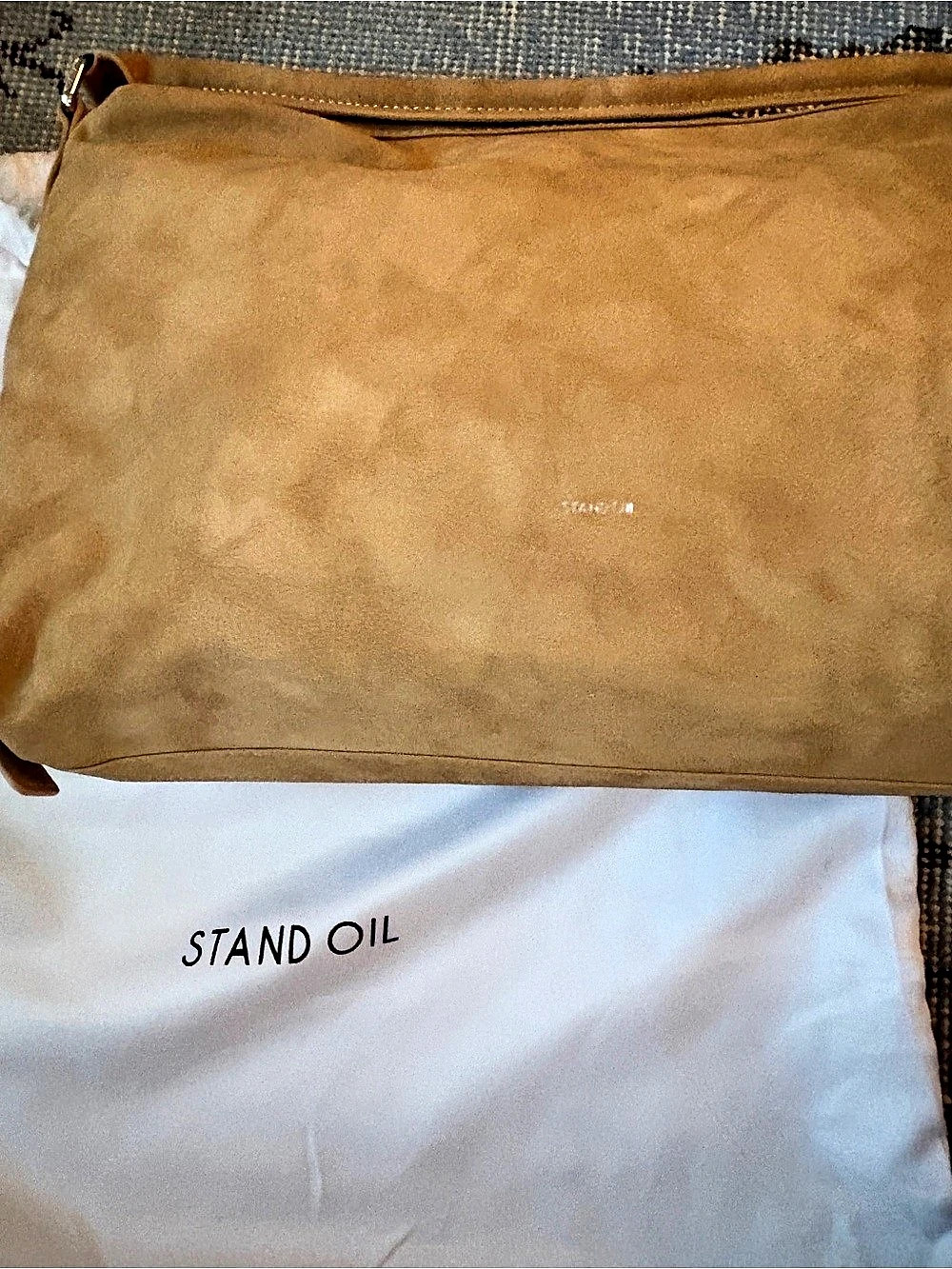 Stand Oil Bag Brown Shoulder Bag
